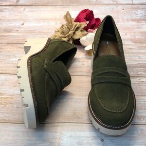 NWT (NWB) AQUA COLLEGE Olive Diana Loafers Sz 6.5